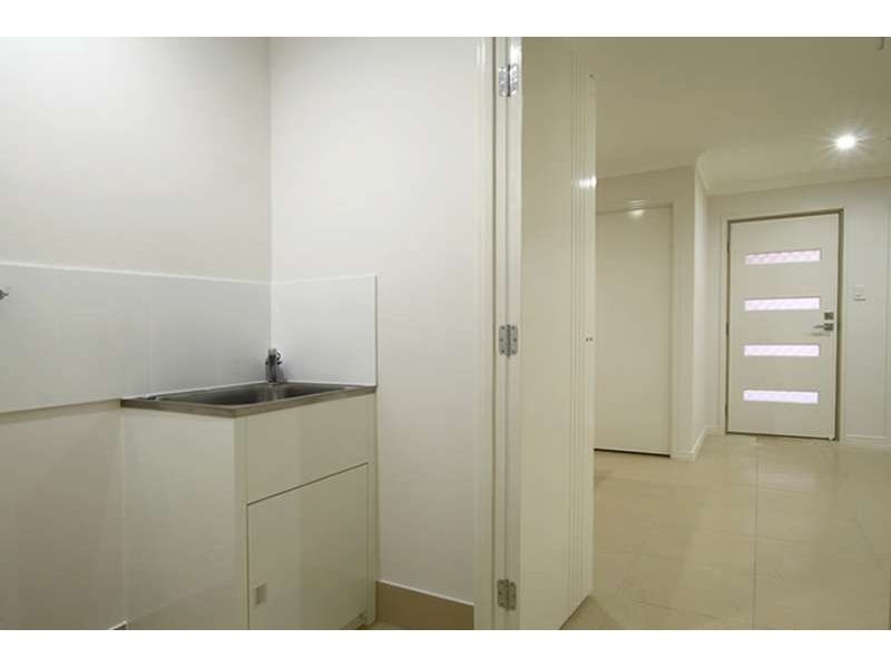 2, 5 Reichman Street, Caboolture QLD 4510