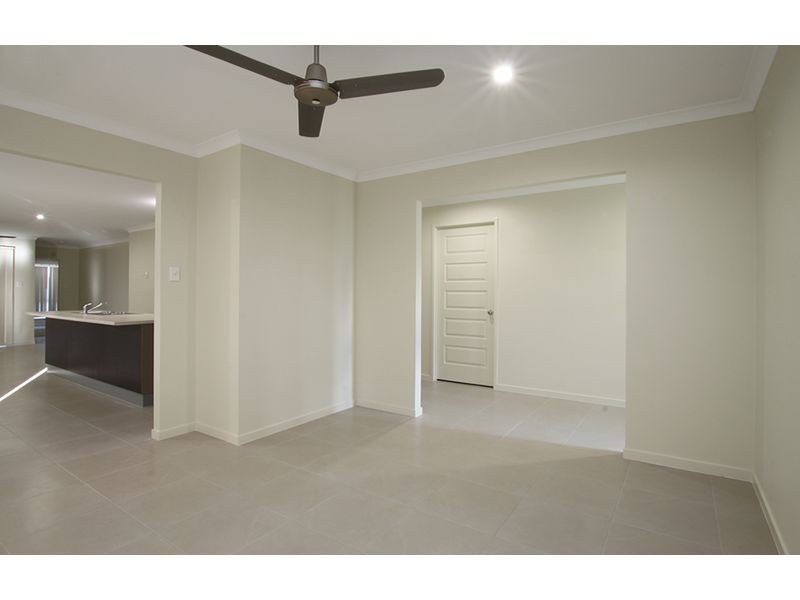 38 Diane Parade, Kallangur QLD 4503