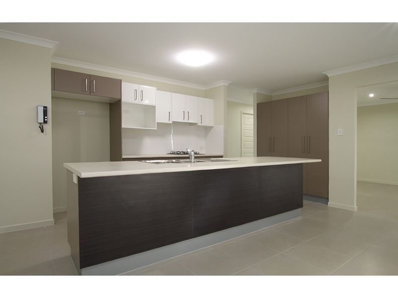 38 Diane Parade, Kallangur QLD 4503