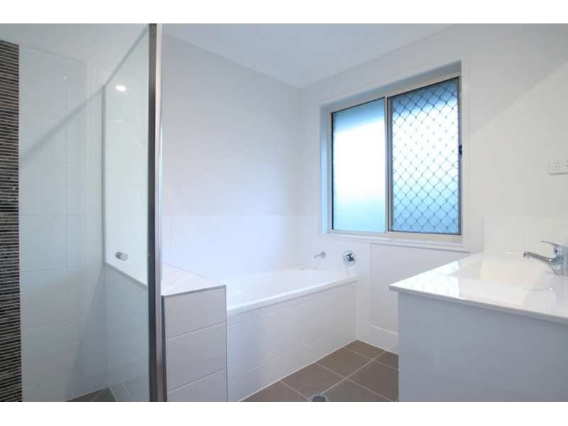 31 Newmarket Drive, Morayfield QLD 4506