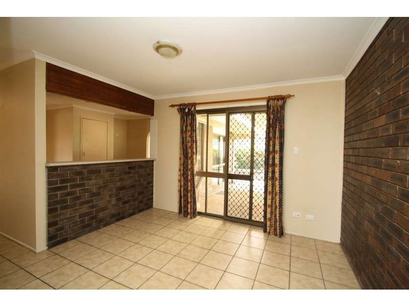 11 Hibbertia Court, Springwood QLD 4127