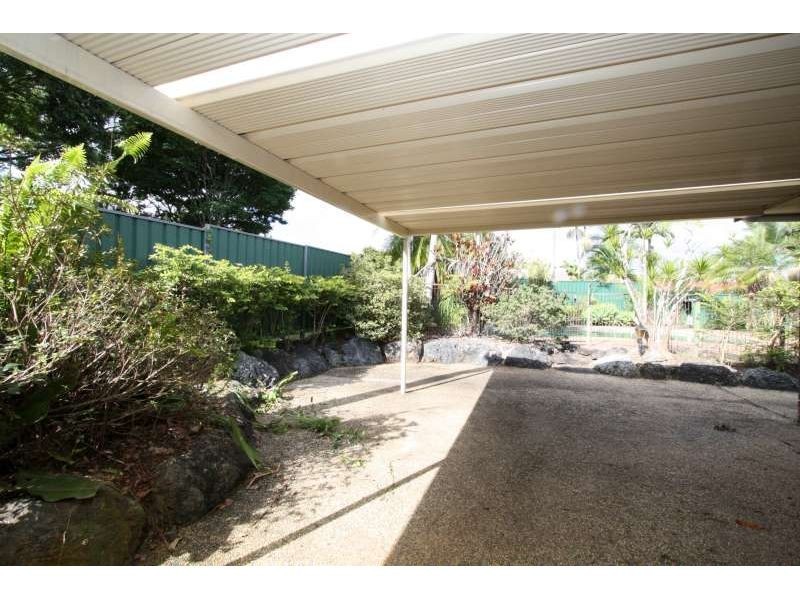 11 Hibbertia Court, Springwood QLD 4127