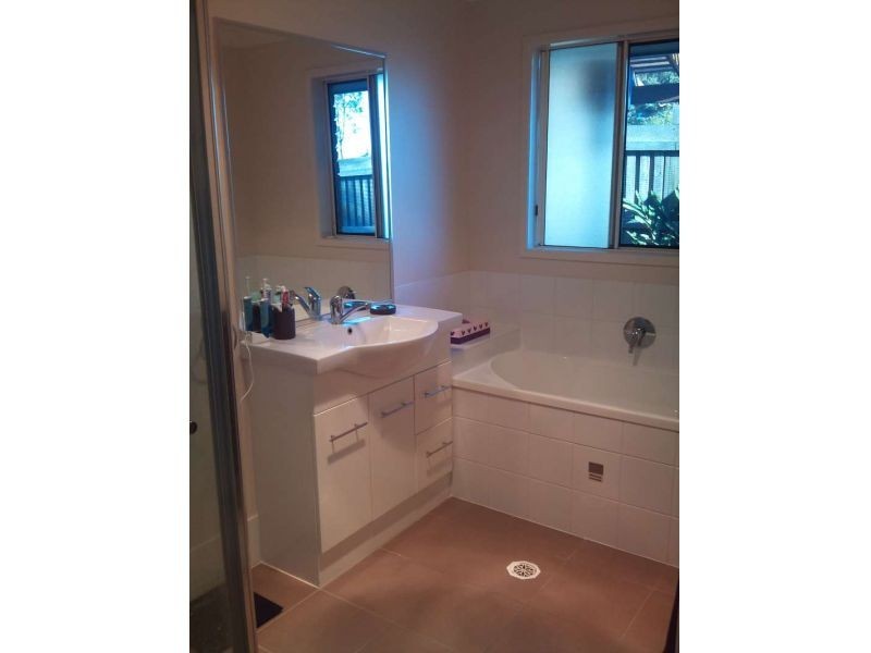 12 Creswick Place, Manly West QLD 4179
