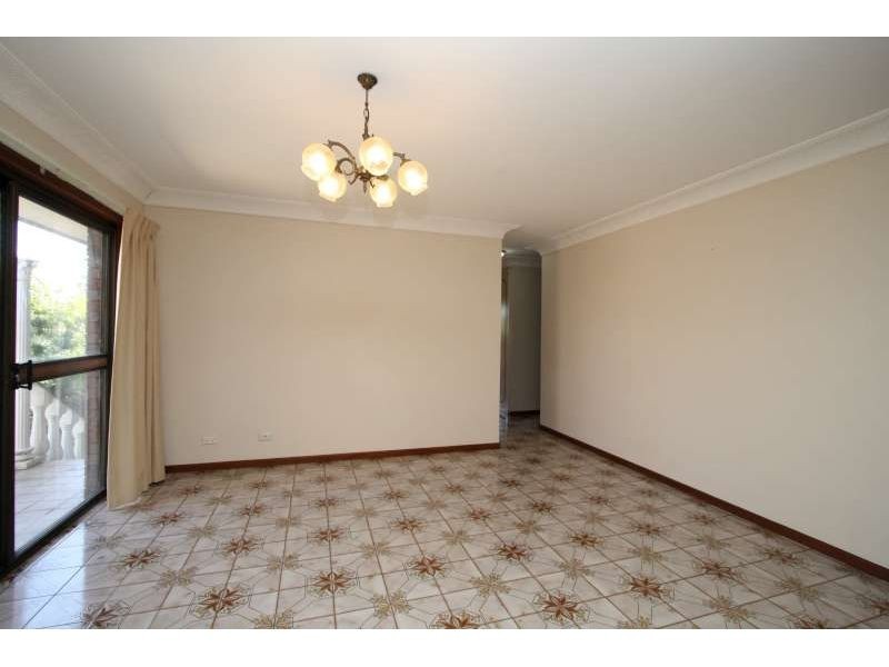 96 Kilmorey Street, Carindale QLD 4152