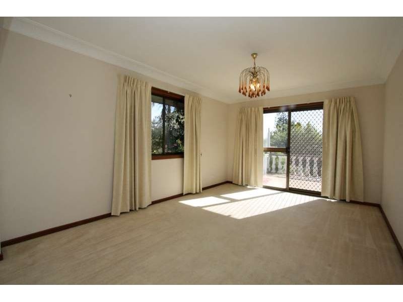 96 Kilmorey Street, Carindale QLD 4152