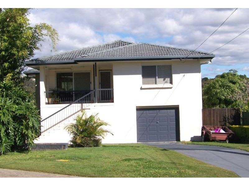 5 Aruma Street, Holland Park West QLD 4121