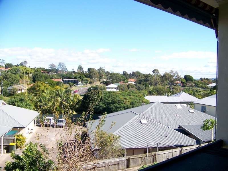 5 Aruma Street, Holland Park West QLD 4121