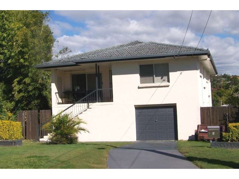 5 Aruma Street, Holland Park West QLD 4121