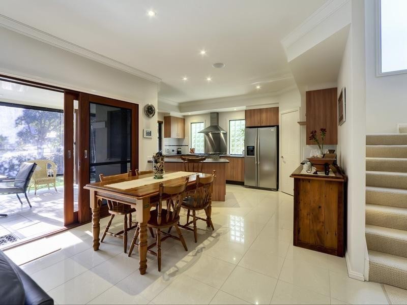 75 Sheffield Street, Corinda QLD 4075