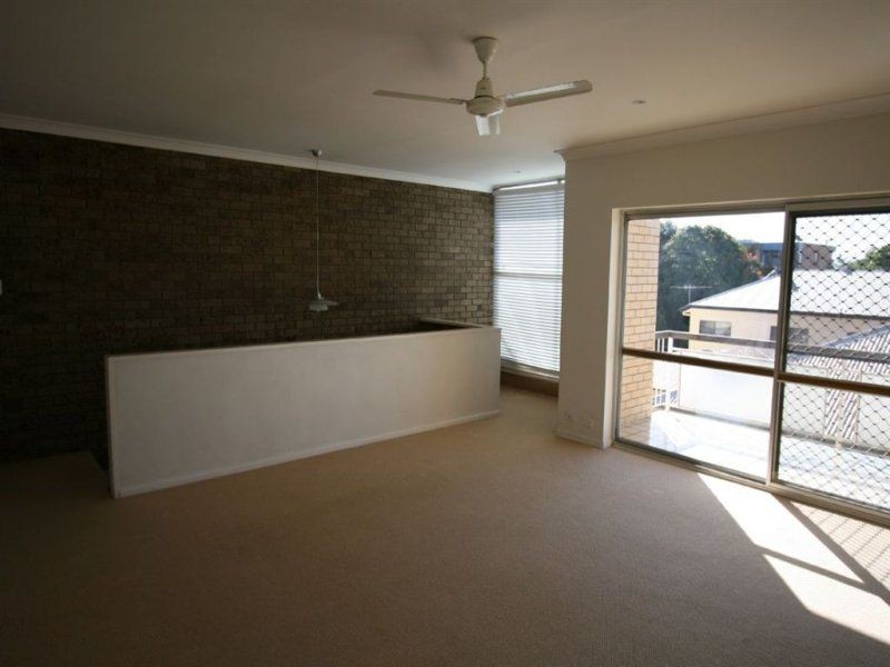 4, 427  Esplanade, Manly QLD 4179