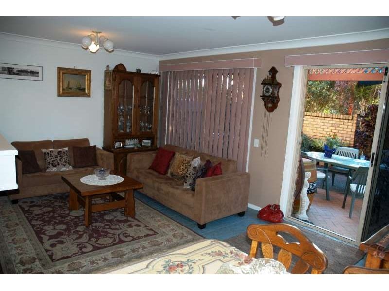 3, 181 Cypress Terrace, Palm Beach QLD 4221