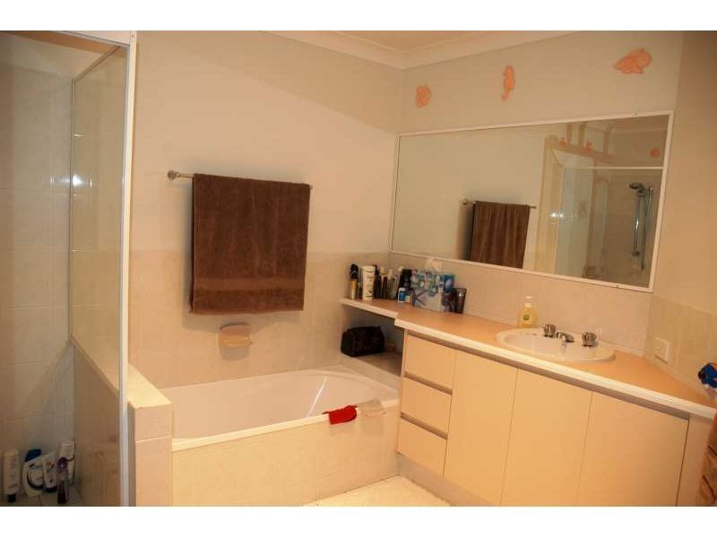 3, 181 Cypress Terrace, Palm Beach QLD 4221