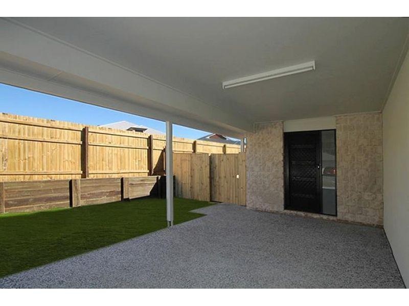 2/12 Budgerigar Street, Upper Kedron QLD 4055