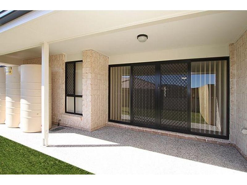 1/12 Budgerigar Street, Upper Kedron QLD 4055