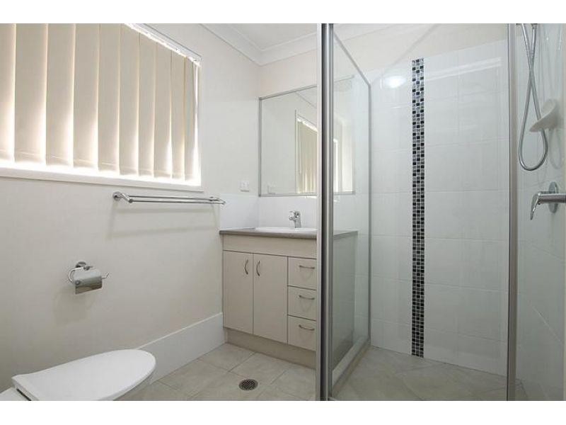 1/12 Budgerigar Street, Upper Kedron QLD 4055