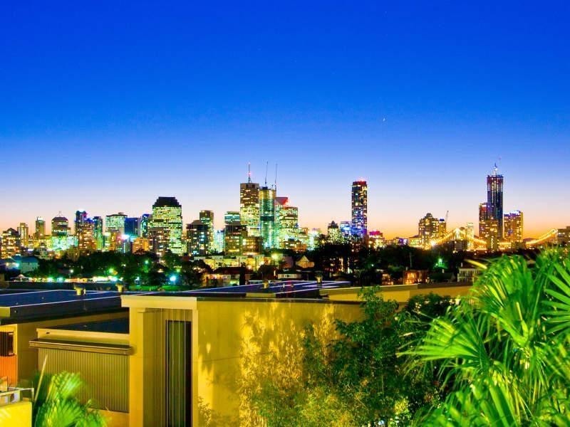 221/90 Wynnum Road, Norman Park QLD 4170