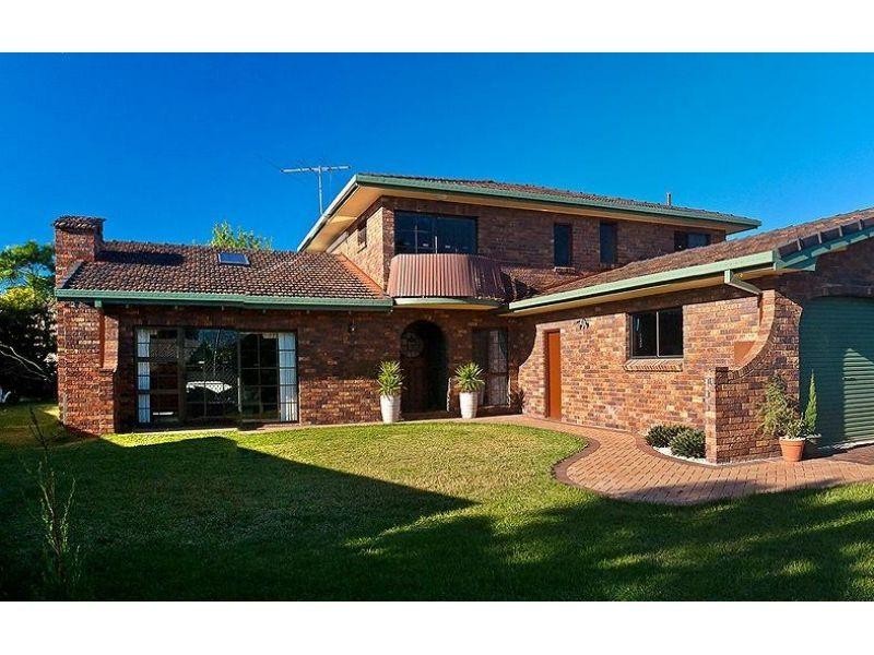 12 Bors Street, Carindale QLD 4152