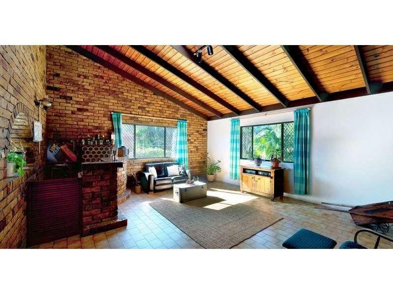 12 Bors Street, Carindale QLD 4152