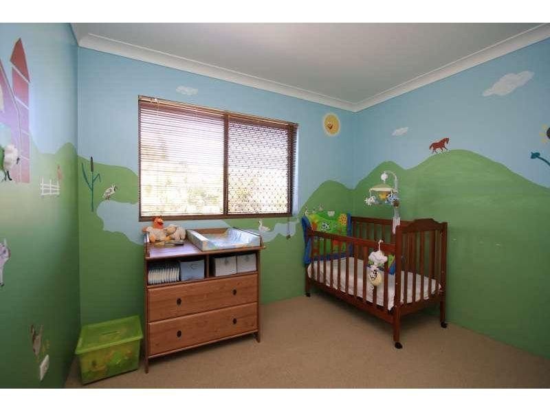 12 Bors Street, Carindale QLD 4152