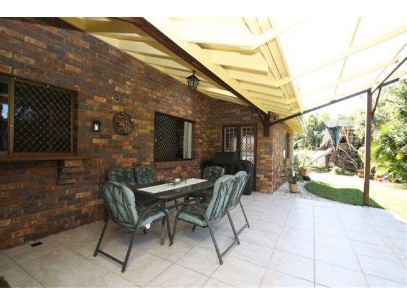 12 Bors Street, Carindale QLD 4152