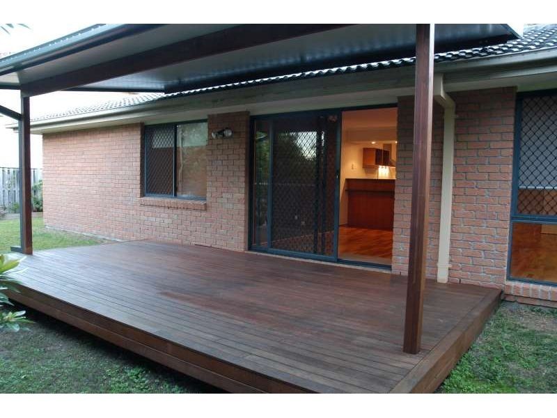 17 Gumleaf Drive, Molendinar QLD 4214