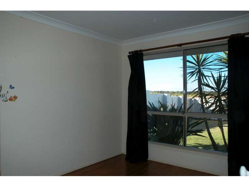 42A Sickle Avenue, Hope Island QLD 4212