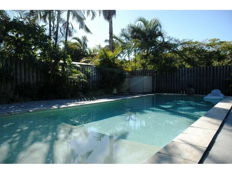 42A Sickle Avenue, Hope Island QLD 4212