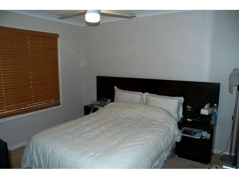 12 Rochelle Court, Edens Landing QLD 4207