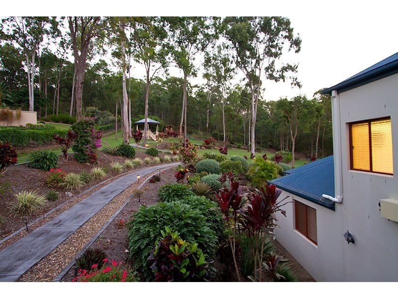 27 Byfield Court, Nerang QLD 4211