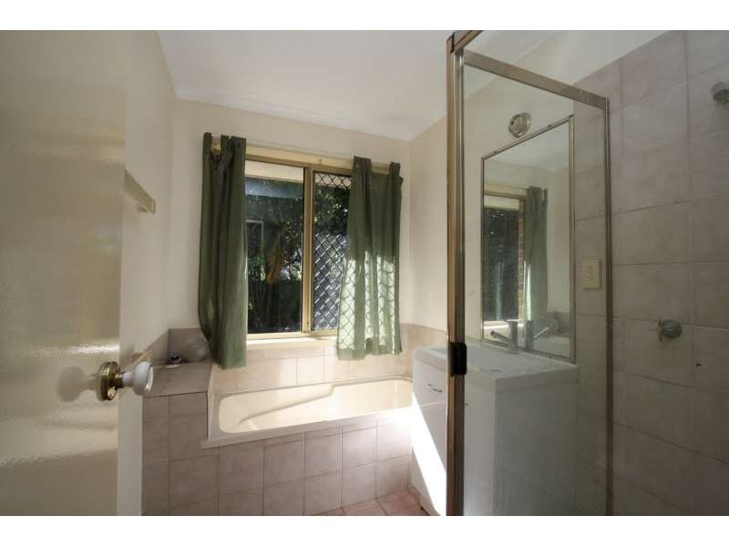 4 Balala Close, Forest Lake QLD 4078