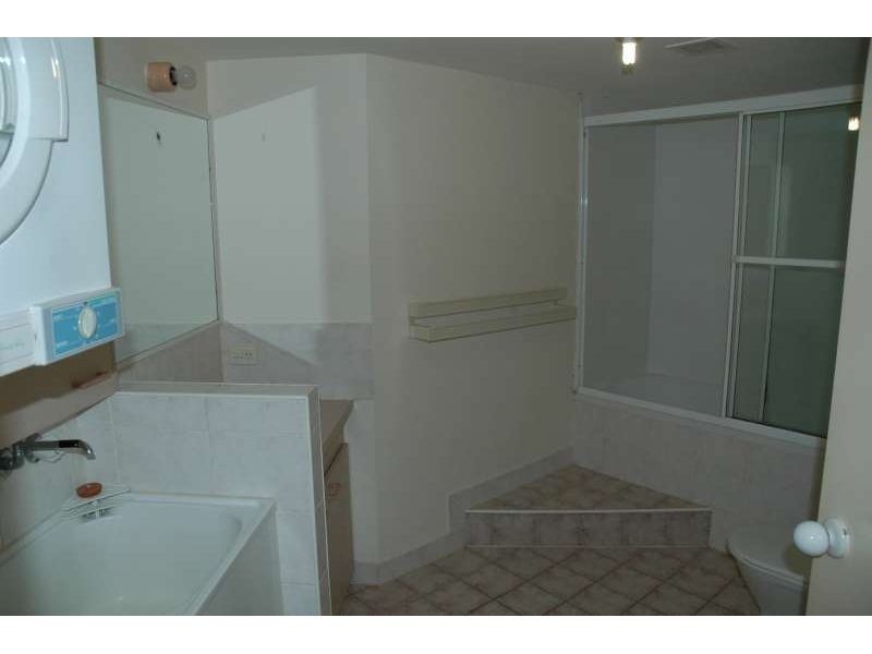 11, 124 Queen Street, Southport QLD 4215