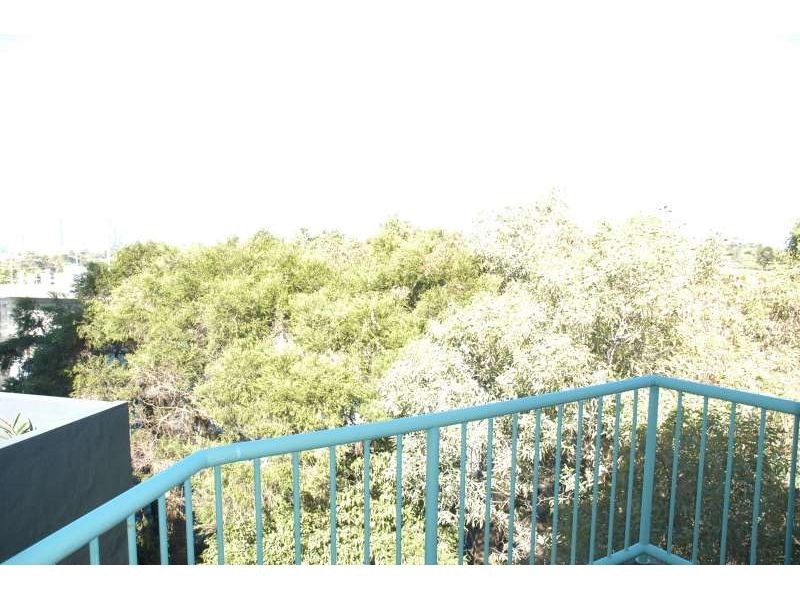 11, 124 Queen Street, Southport QLD 4215