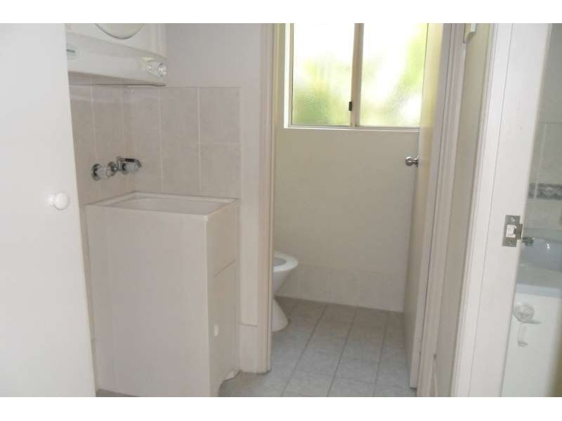 5, 28 Sykes Street, Southport QLD 4215