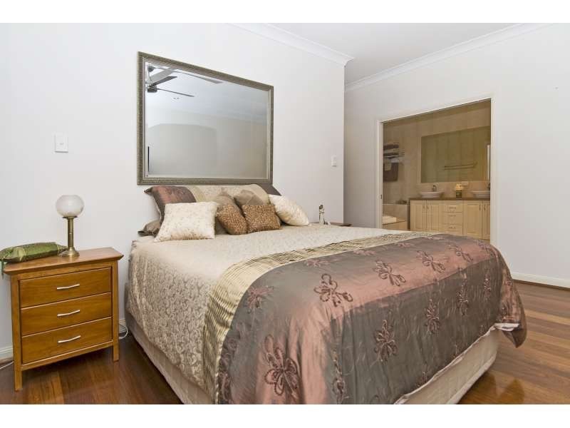 27 Honey Eater Court, Gilston QLD 4211
