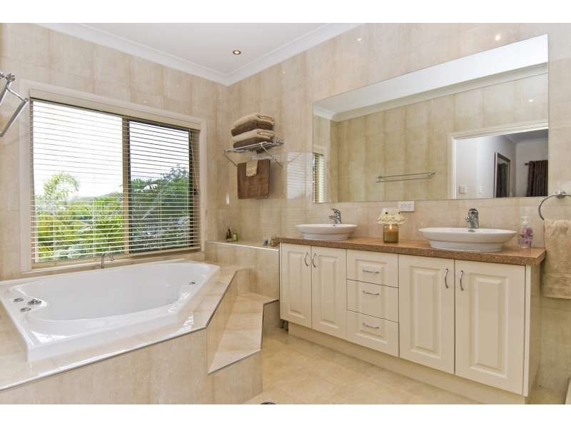 27 Honey Eater Court, Gilston QLD 4211
