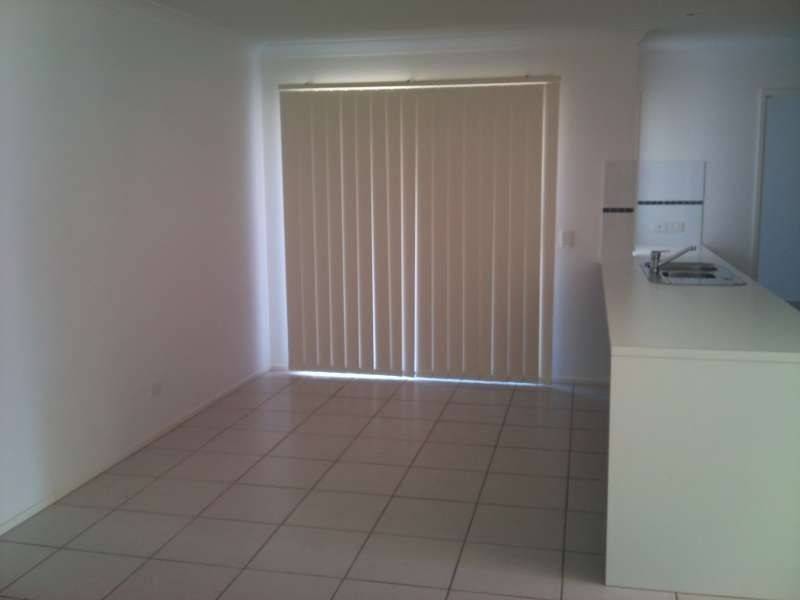 12 Aqua Crescent, Redland Bay QLD 4165