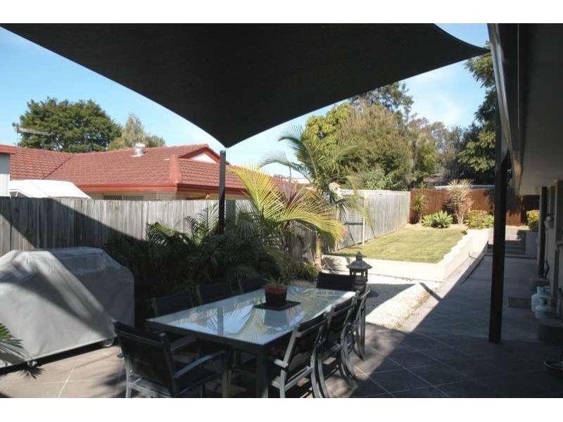 27 Kancoona Street, Rochedale South QLD 4123