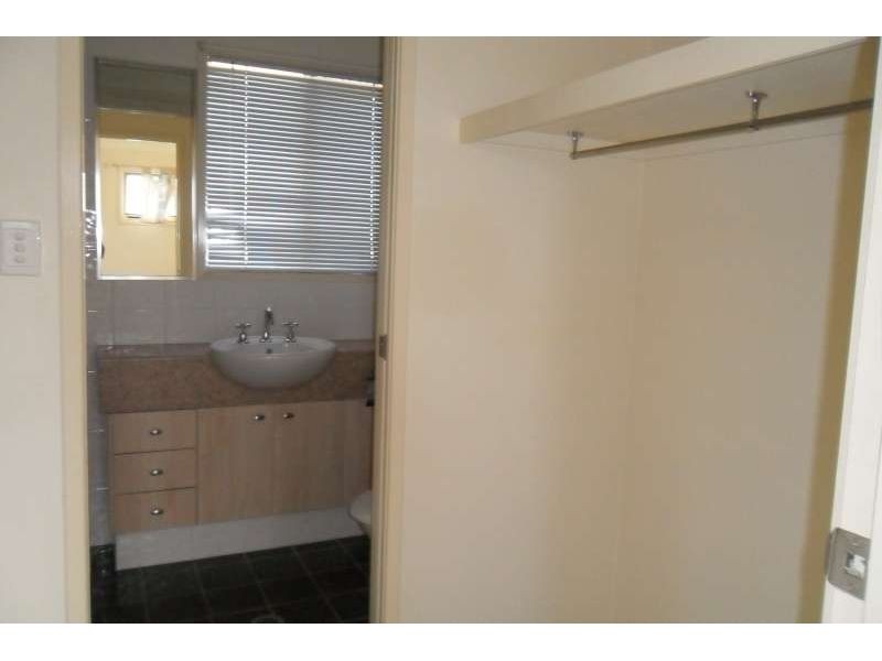 1, 214 Queen Street, Southport QLD 4215