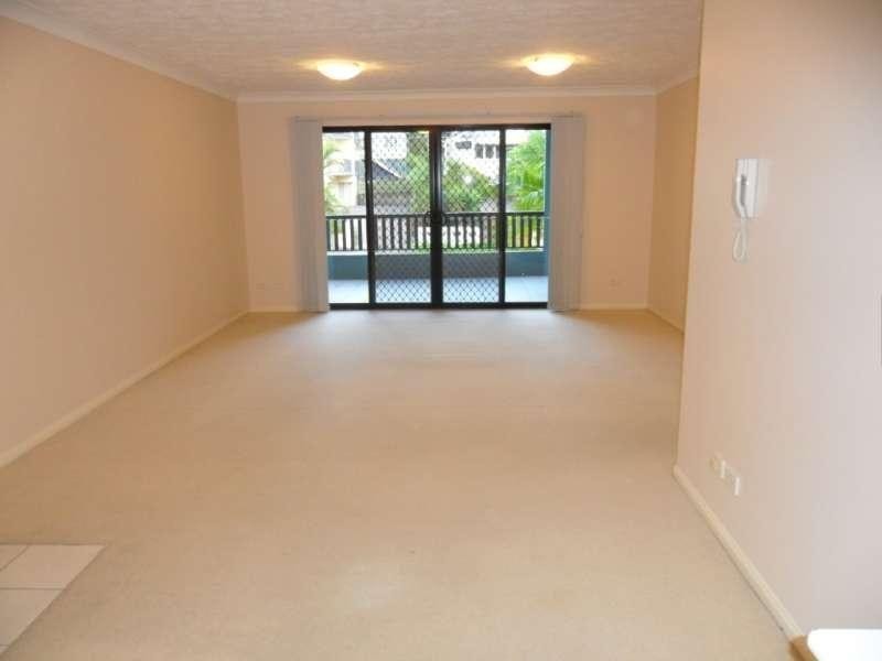 1/43 Rialto Street, Coorparoo QLD 4151