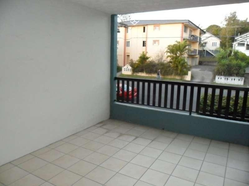 1/43 Rialto Street, Coorparoo QLD 4151