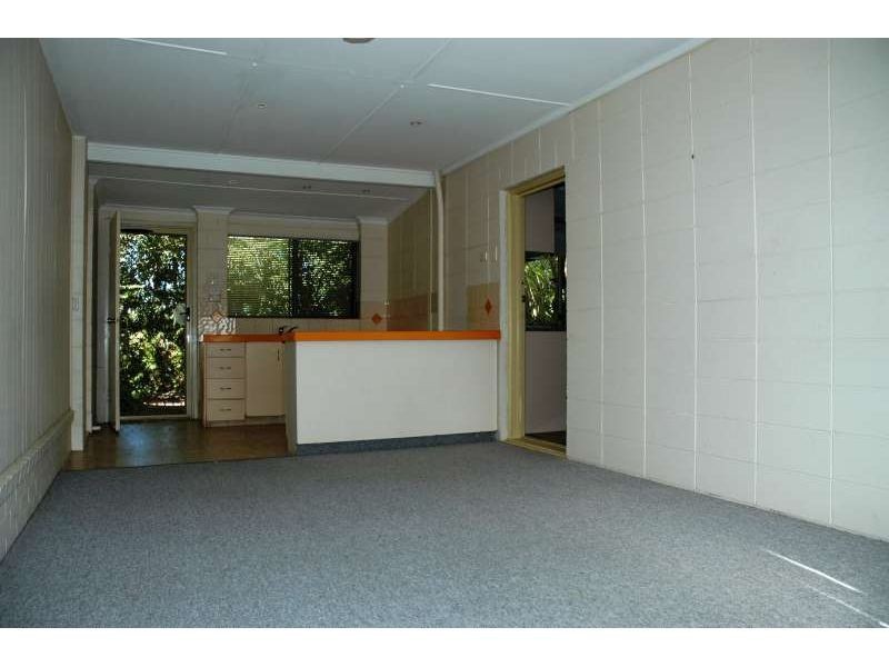 10A Crinkle Court, Southport QLD 4215