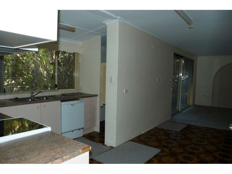 10B Crinkle Court, Southport QLD 4215