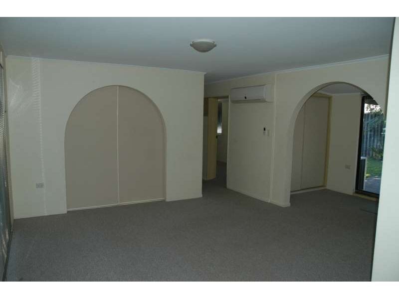 10B Crinkle Court, Southport QLD 4215