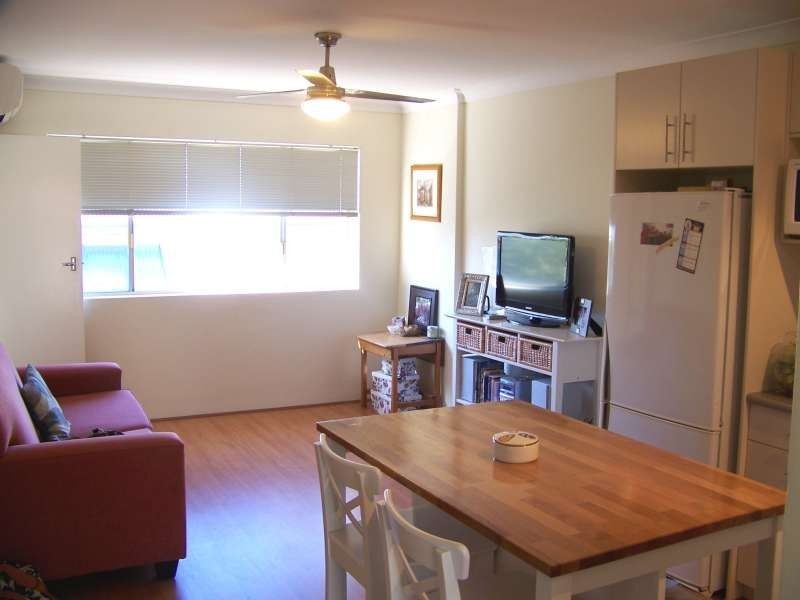 4, 308 Waterworks Road, Ashgrove QLD 4060