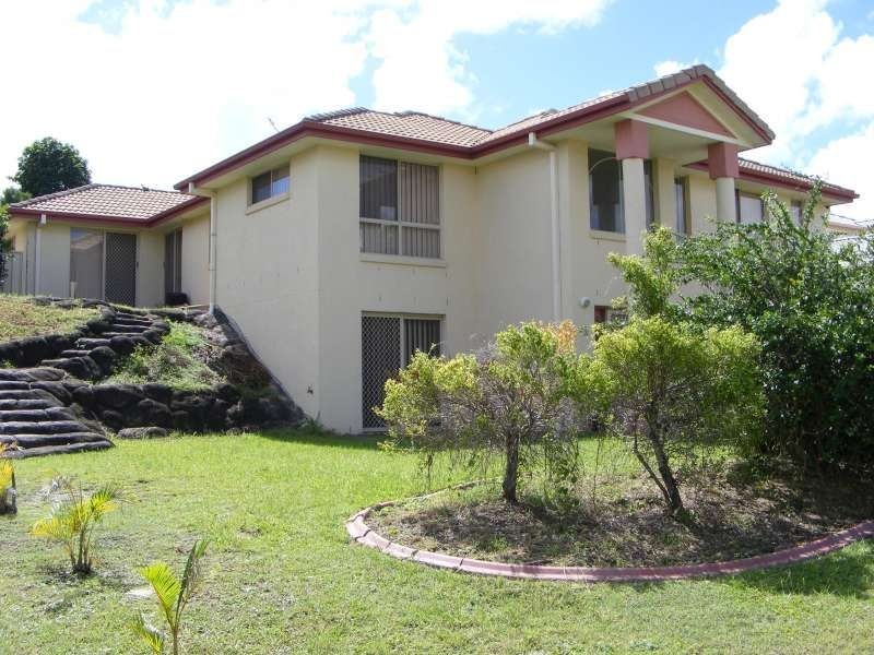 19 Tee Trees Boulevard, Arundel QLD 4214