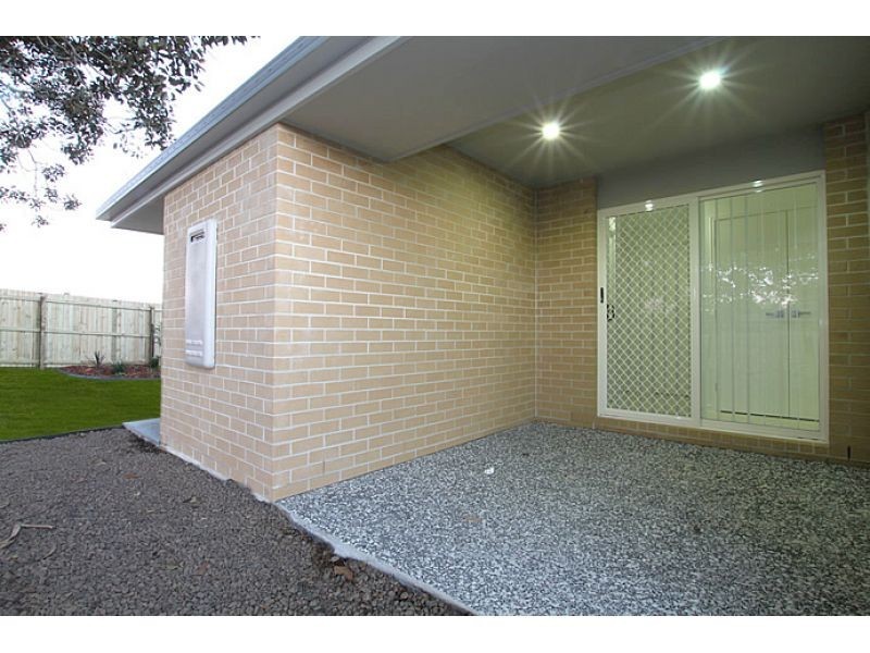 2, 8 Lotus Avenue, Bellmere QLD 4510