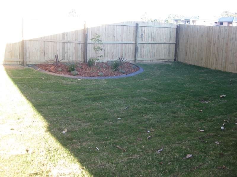 2, 8 Lotus Avenue, Bellmere QLD 4510