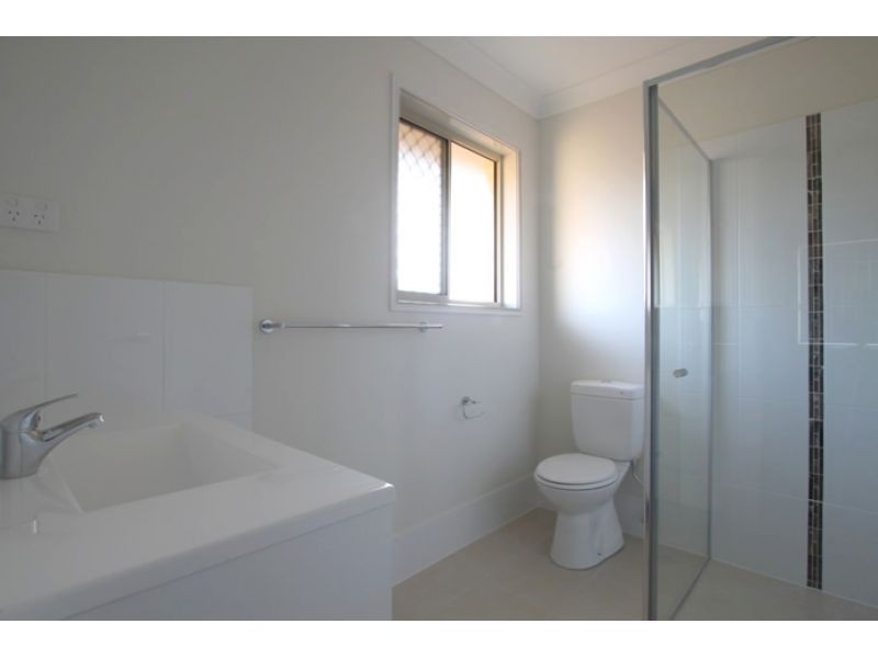 1, 8 Lotus Avenue, Bellmere QLD 4510