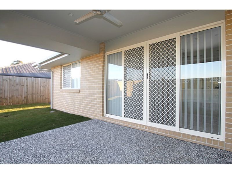 1, 8 Lotus Avenue, Bellmere QLD 4510
