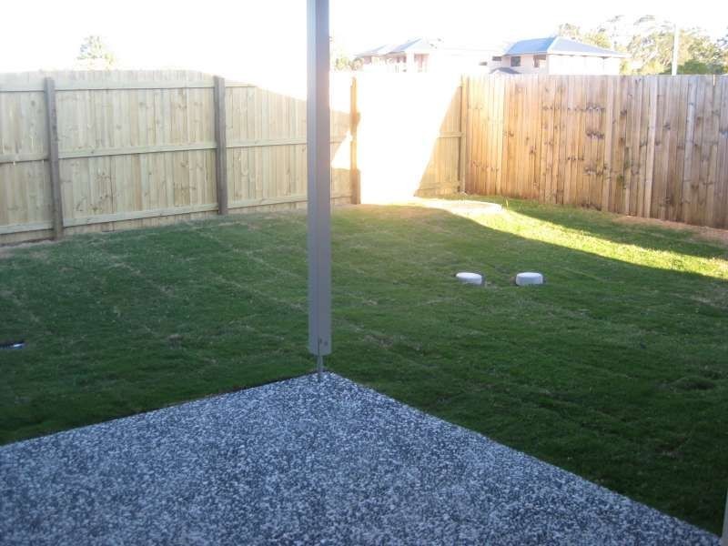 1, 8 Lotus Avenue, Bellmere QLD 4510